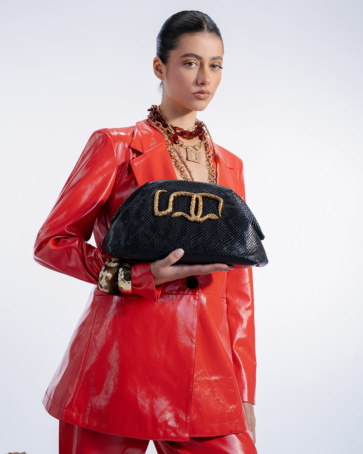 Knot Clutch